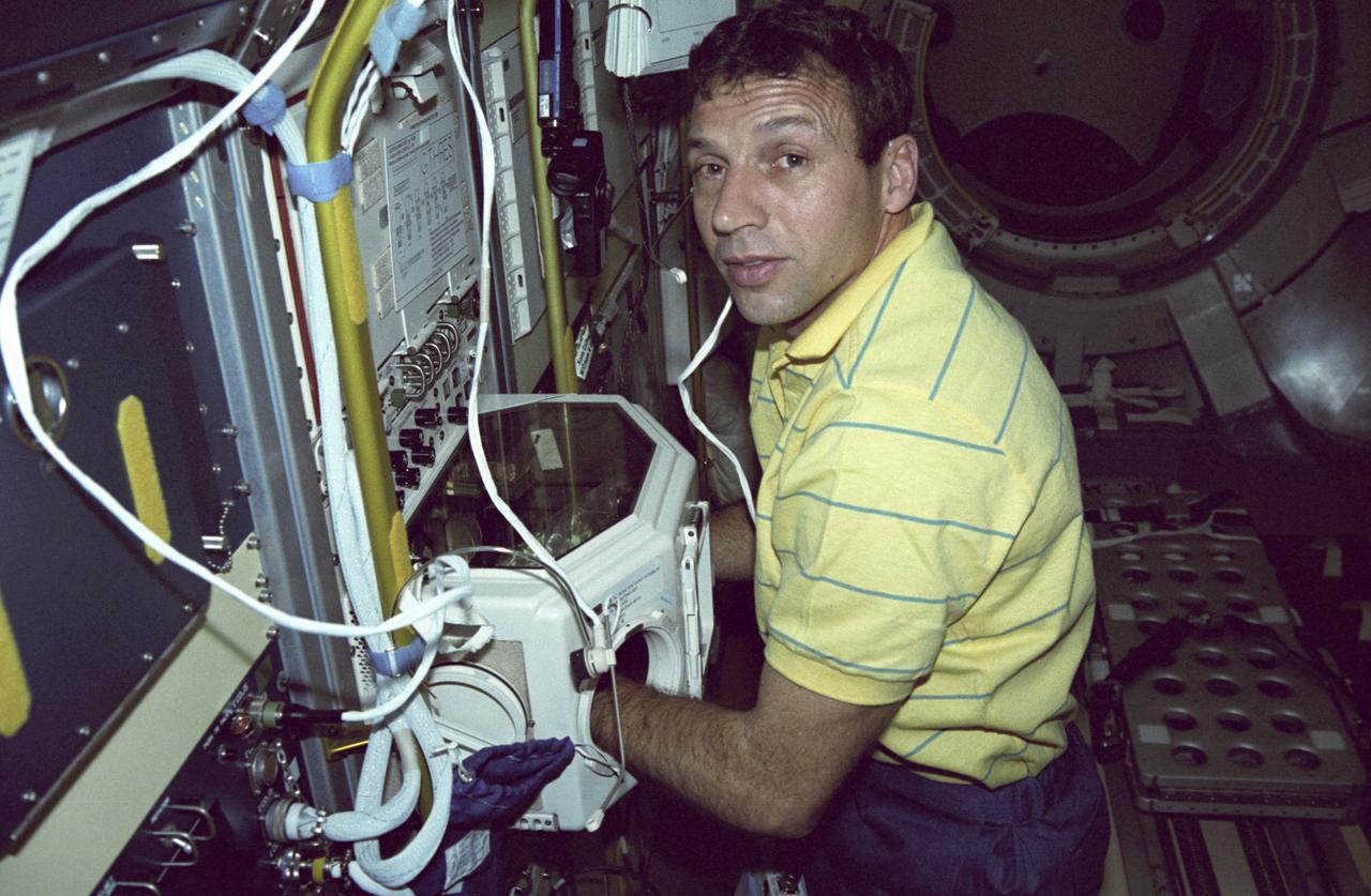 International Microgravity Laboratory-1 official NASA archive view